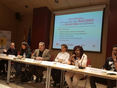 Mesa redonda: SItuación del racismo y la xenofobia en España