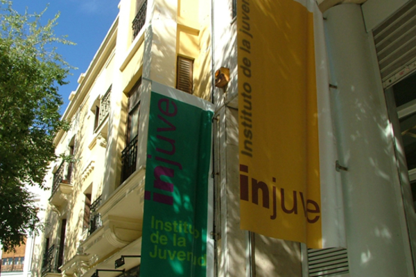 Entrada del Injuve en la calle Ortega y Gasset, 71 de Madrid