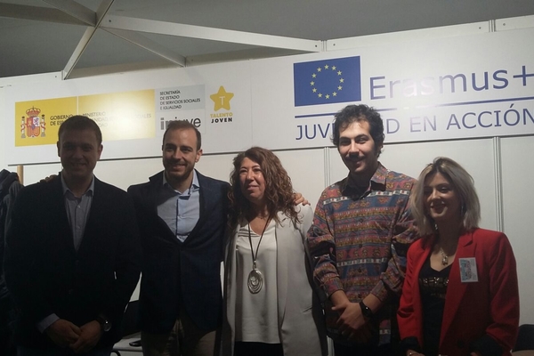 Stand del Injuve en el Salón Europeo del Estudiante 2018